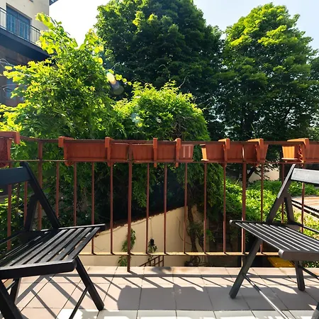 - Krakhouse * Cracovia