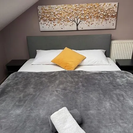 - Krakhouse Lägenhetshotell *