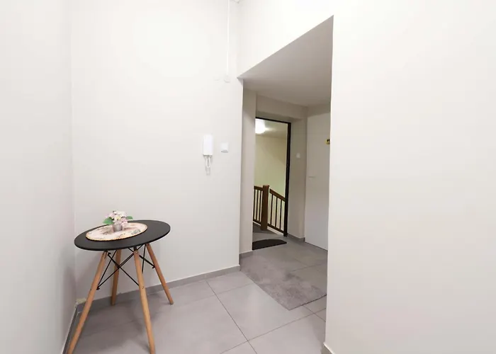 - Krakhouse Apart Otel *