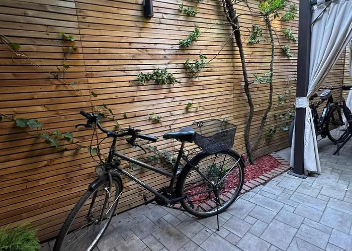 - Krakhouse Apart Otel