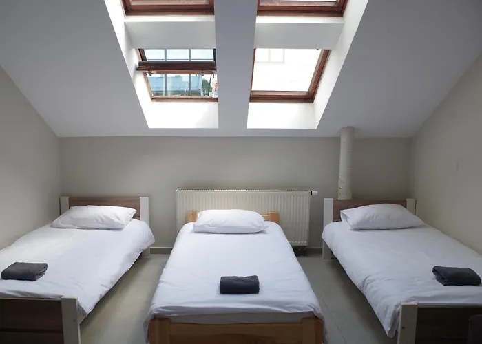 - Krakhouse * Krakow