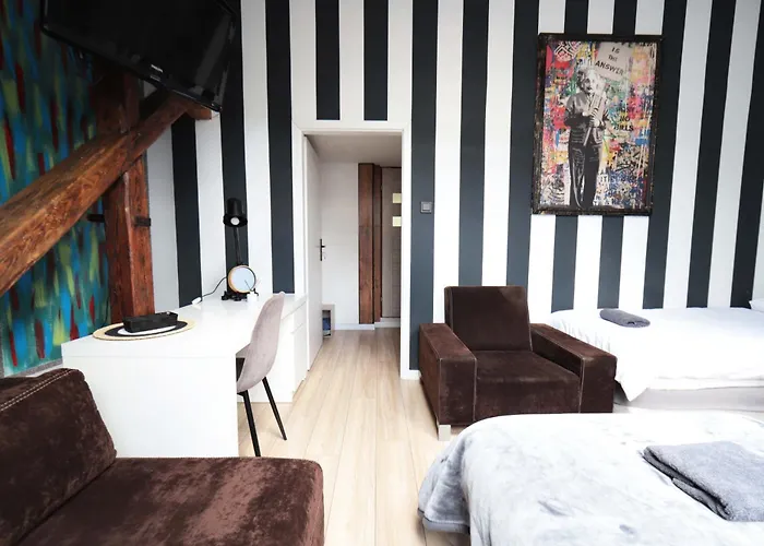 - Krakhouse Apart Otel