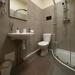 - Krakhouse Apart Otel