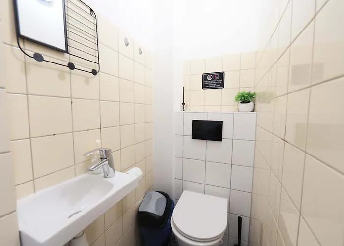 - Krakhouse Aparthotel